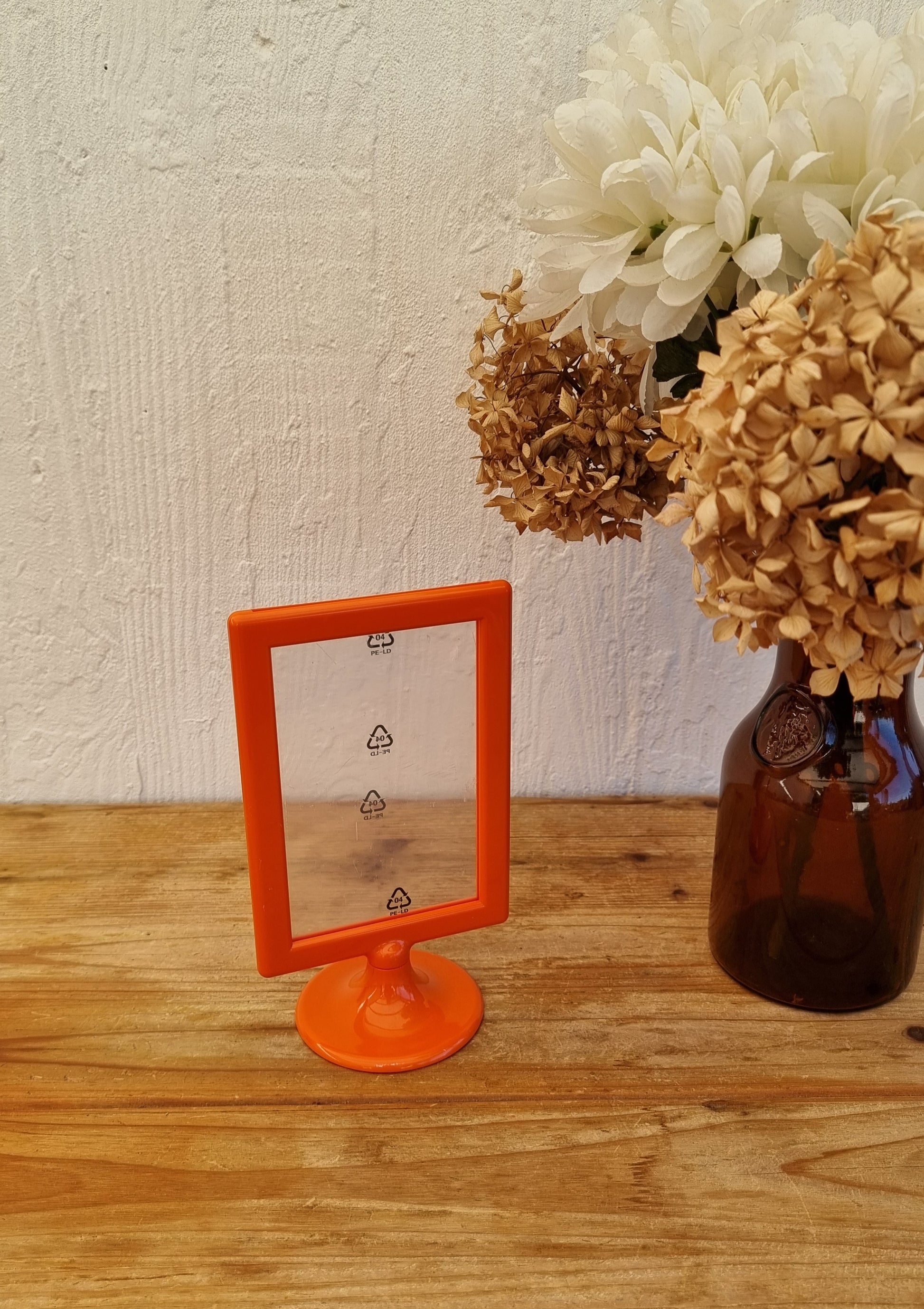 Cadre photo sur pied IKEA Tolsby orange double face design Henrik Preutz