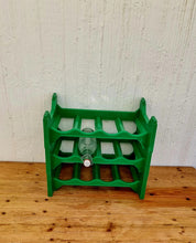 Charger l&#39;image dans la galerie, Lot de 3 casiers à bouteilles vintage plastique vert les kitscheries brocante en ligne
