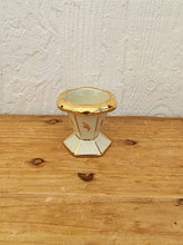 Charger l&#39;image dans la galerie, 2 coquetiers beige et doré Limoges les kitscheries brocante en ligne
