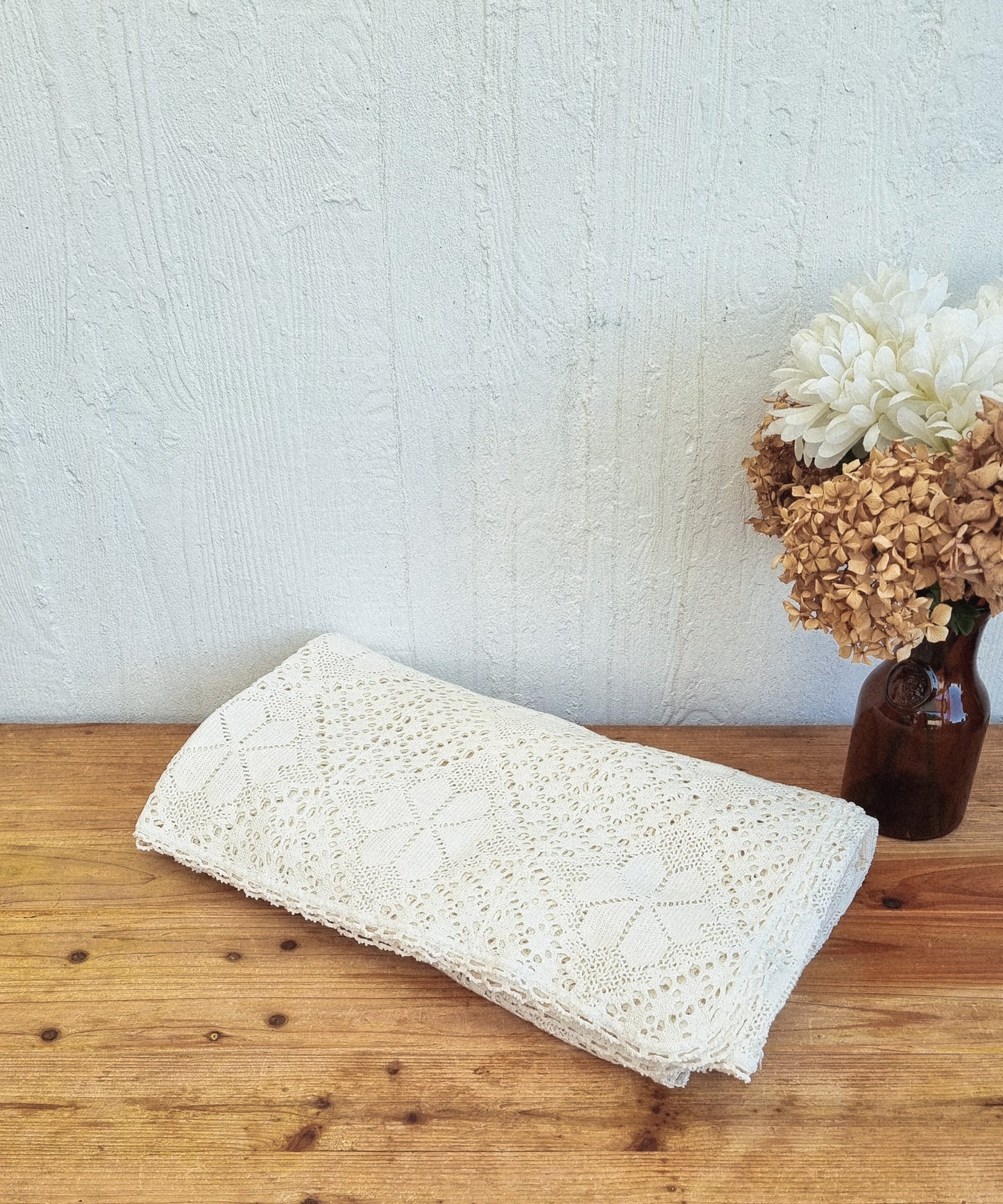 Couvre lit ancien en dentelle du Velay écru grand format 246 x 204 cm