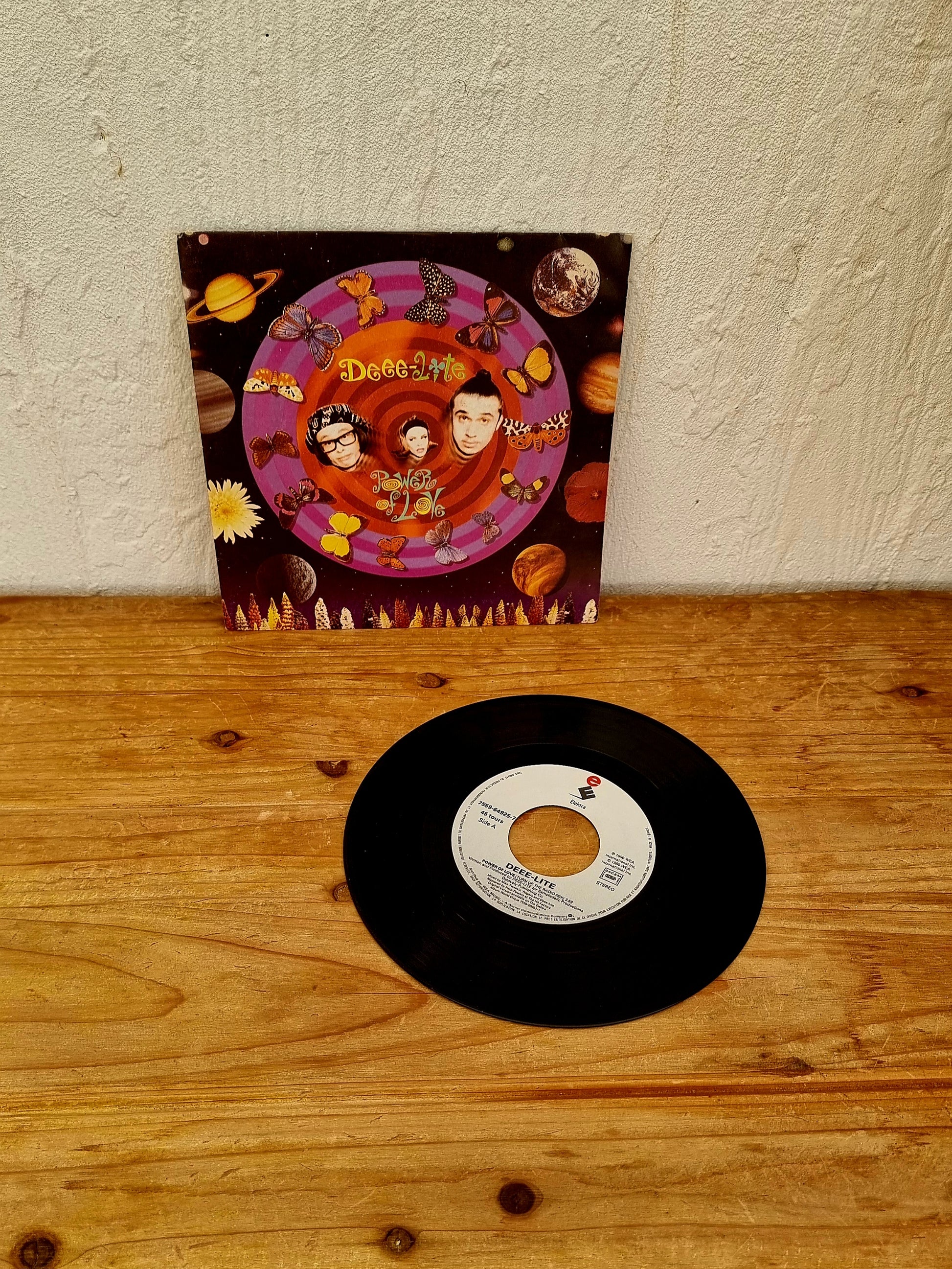 Vinyle Deee-lite "Power of love" les kitscheries brocante en ligne 45 tours
