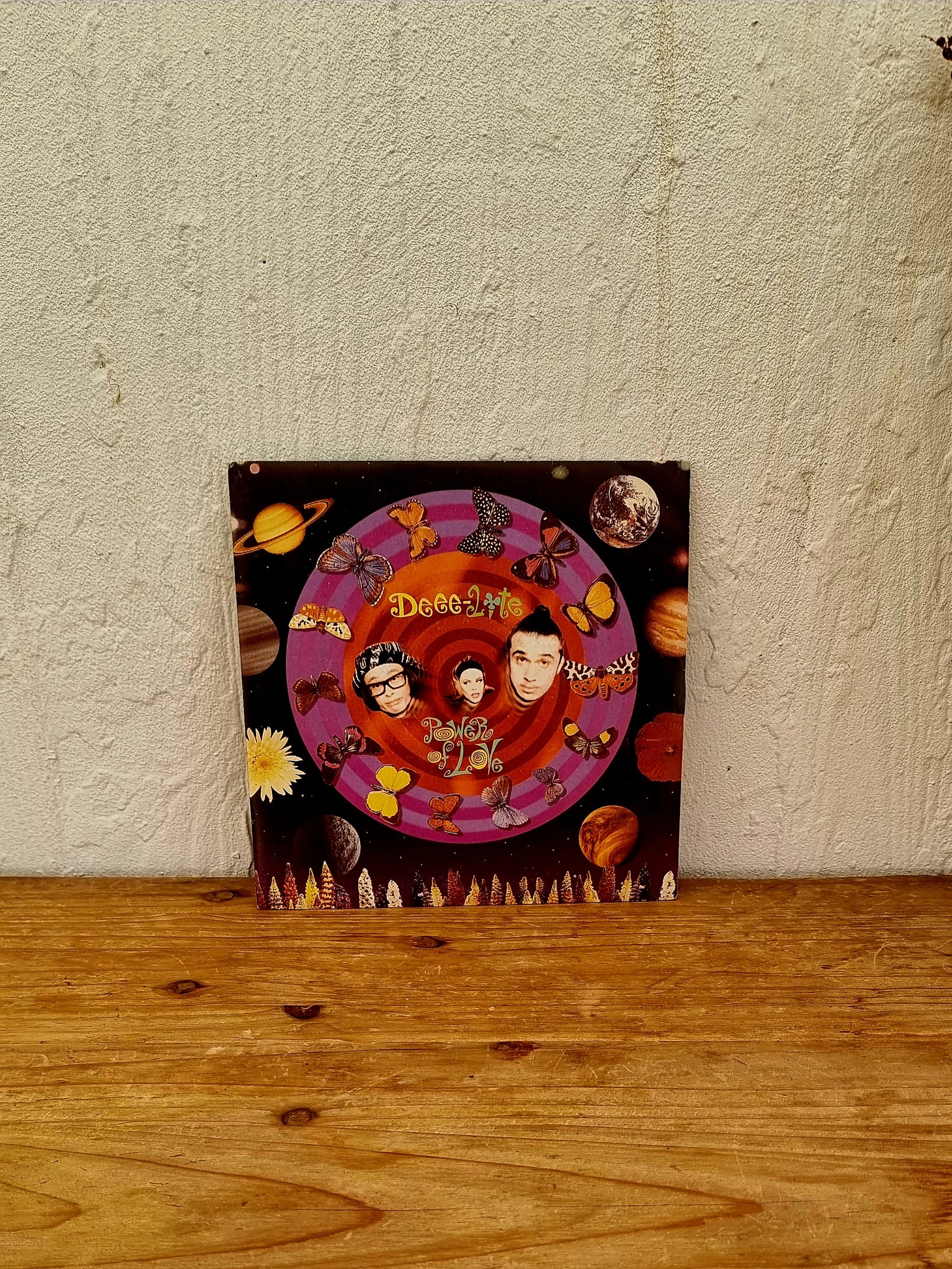Vinyle Deee-lite "Power of love" les kitscheries brocante en ligne 45 tours