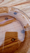 Charger l&#39;image dans la galerie, Lot de 6 assiettes à dessert Duralex verre fumé les kitscheries brocante en ligne
