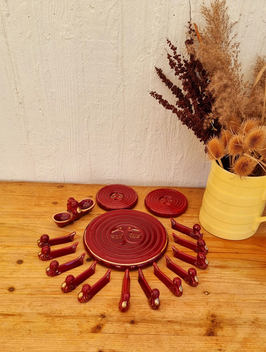Ensemble pour la table des années 50 dessous plat porte couteaux céramique les kitscheries brocante en ligne