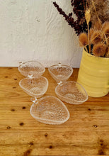 Charger l&#39;image dans la galerie, Lot de 5 coupelles en verre forme fraise vintage les kitscheries
