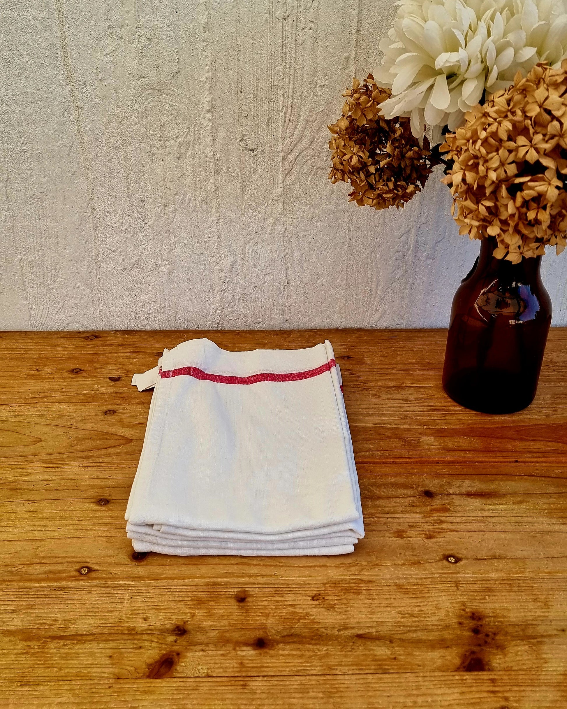 Lot de 4 torchons vintage à rayures rouges – linge de cuisine rétro en lin