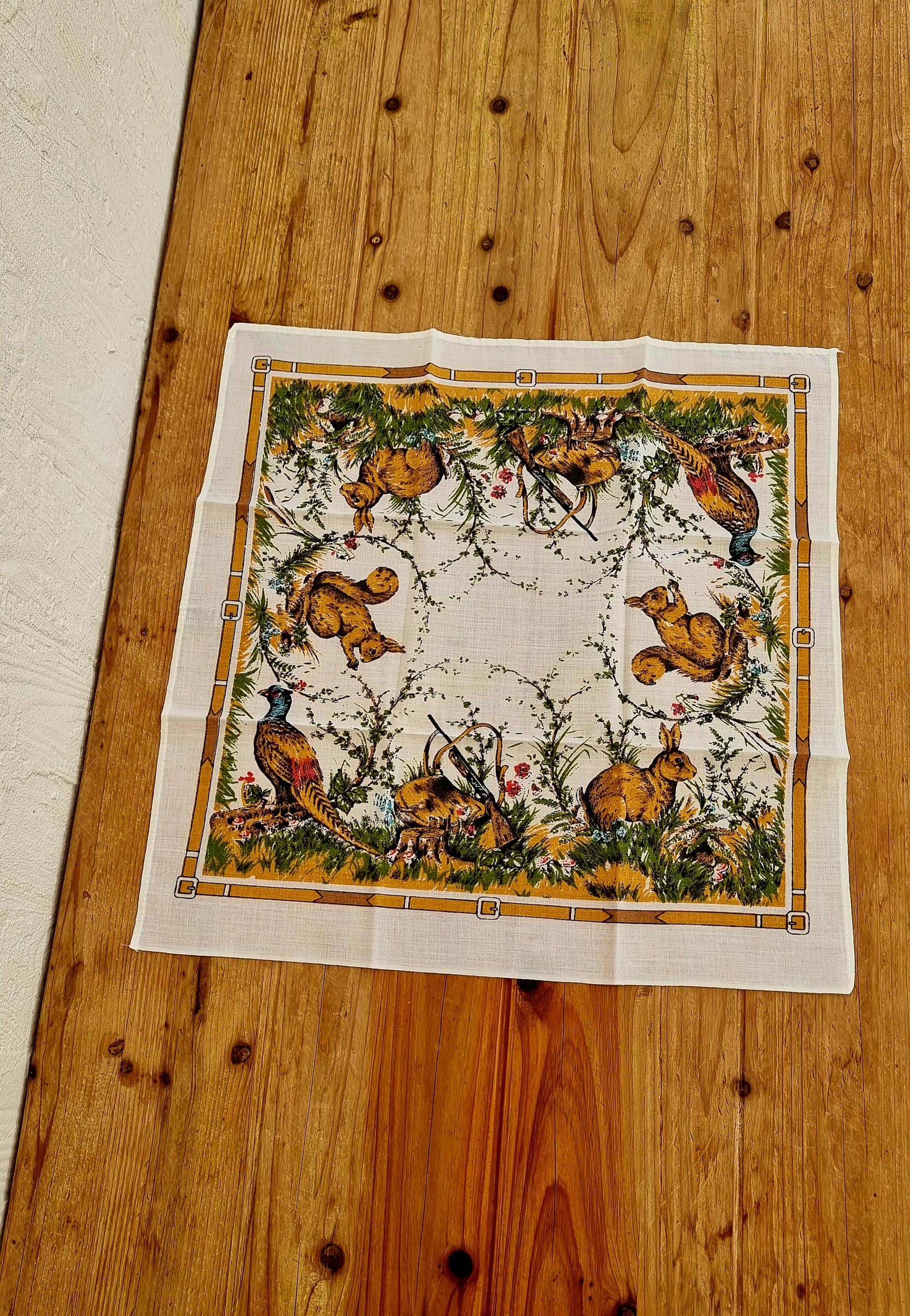 Ensemble nappe et serviettes vintage motif chasse
