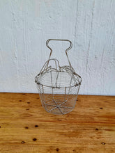 Charger l&#39;image dans la galerie, Panier à salade en métal vintage les kitscheries brocante en ligne
