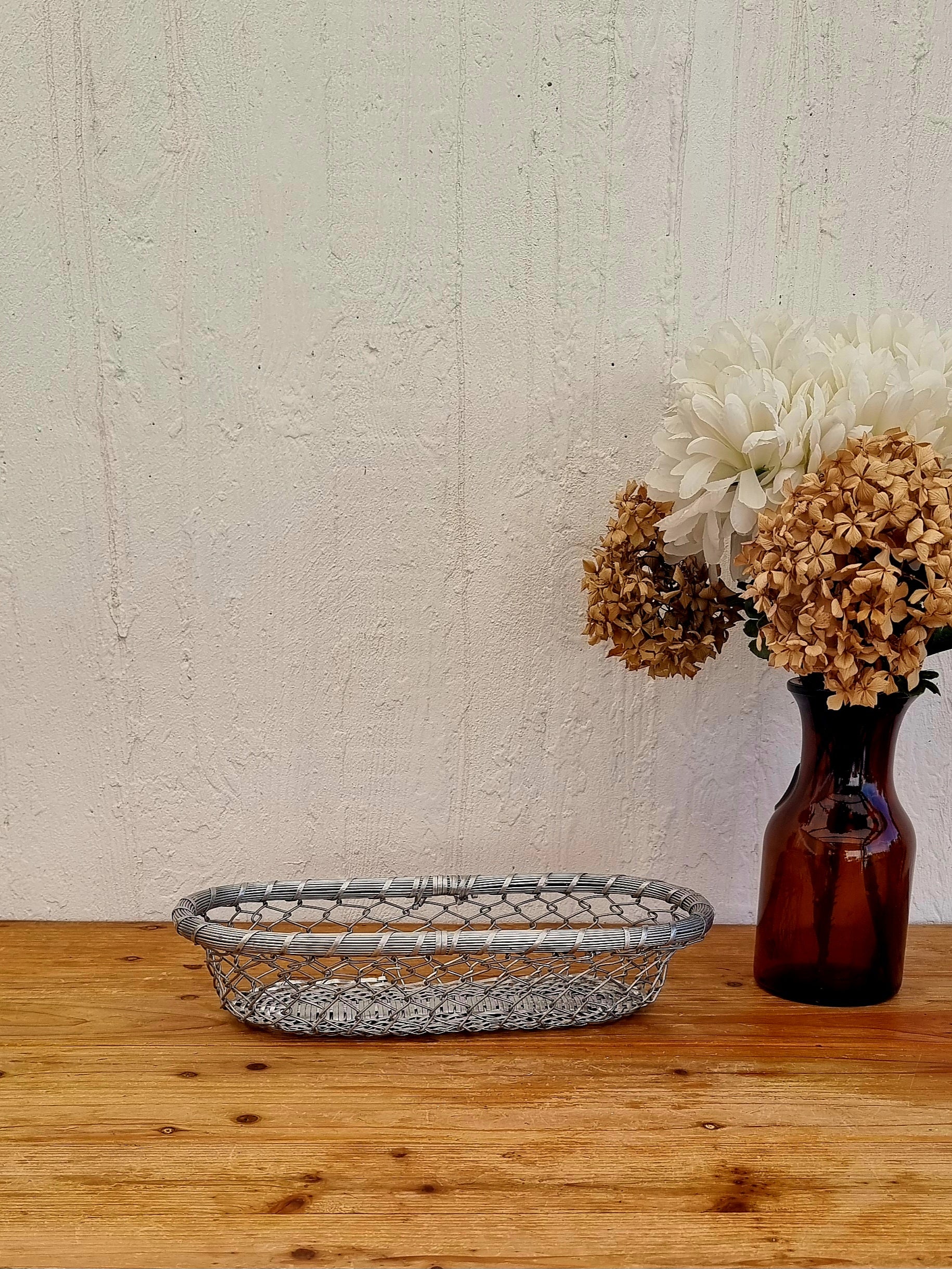 Panier à pain en métal tressé vintage les kitscheries brocante en ligne
