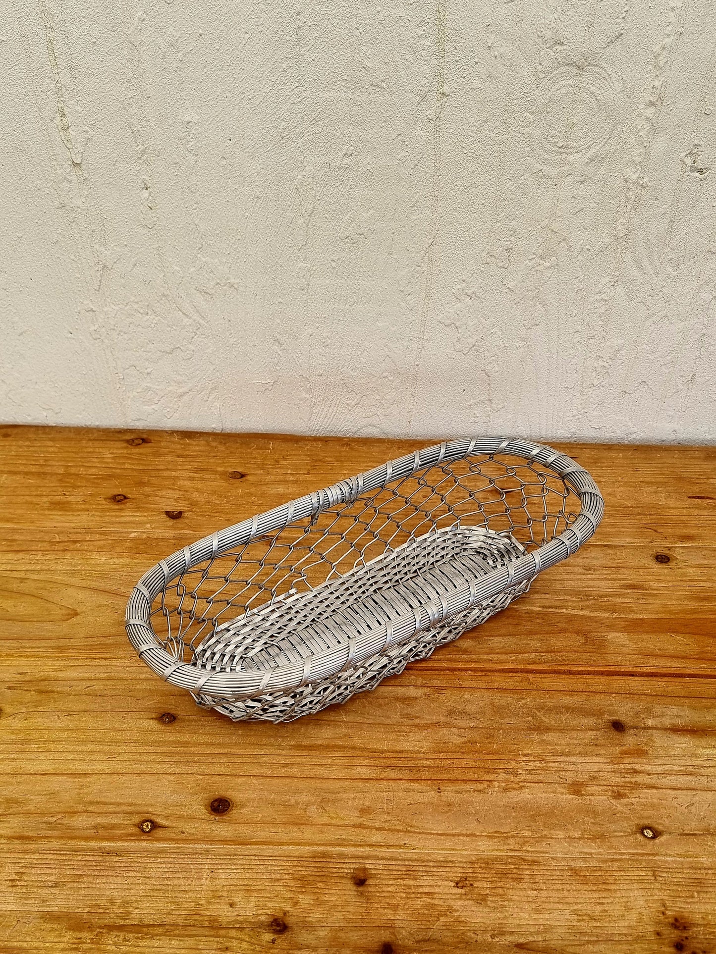 Panier à pain en métal tressé vintage les kitscheries brocante en ligne