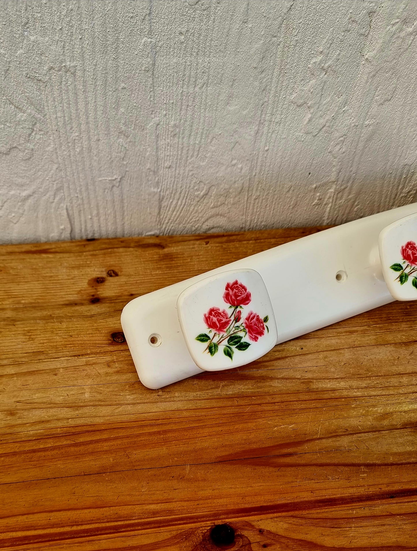 Porte-manteaux fleurs roses Syla vintage les kitscheries brocante en ligne