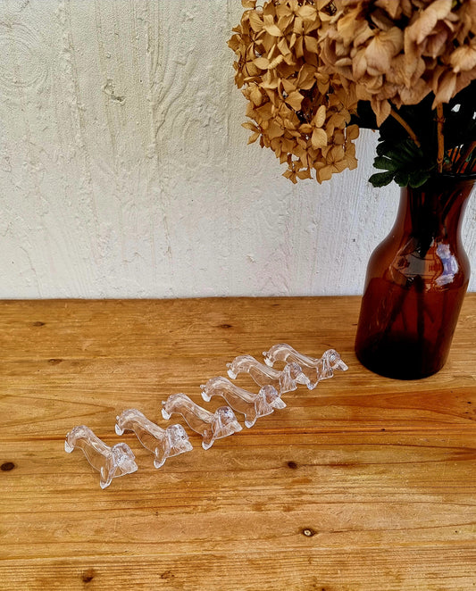 Lot de 6 porte-couteaux teckel vintage plexiglass transparent les kitscheries brocante en ligne