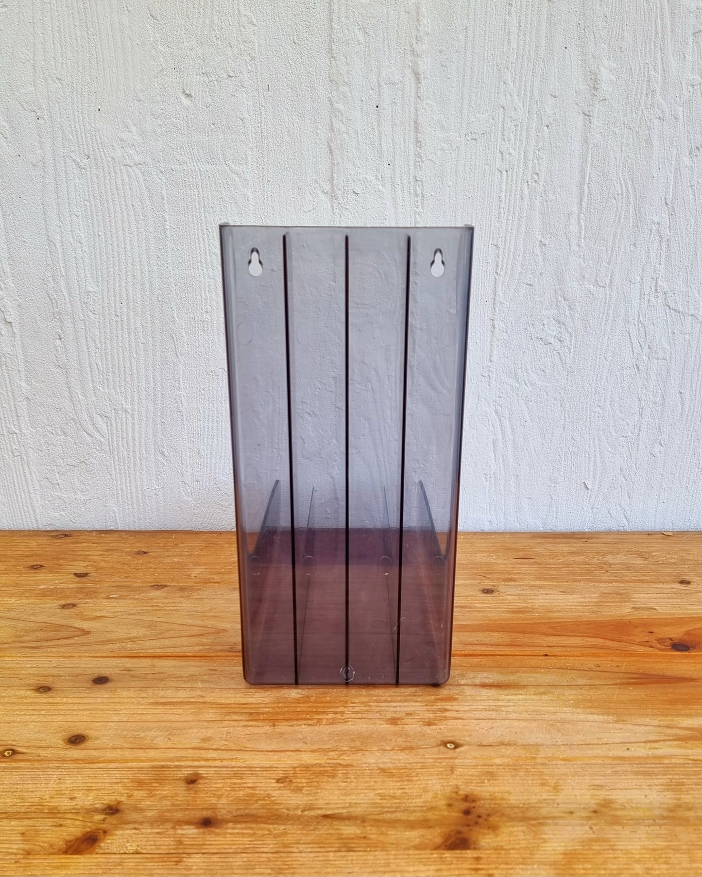 porte vinyles plexiglass fumé années 70 33x32,5 cm