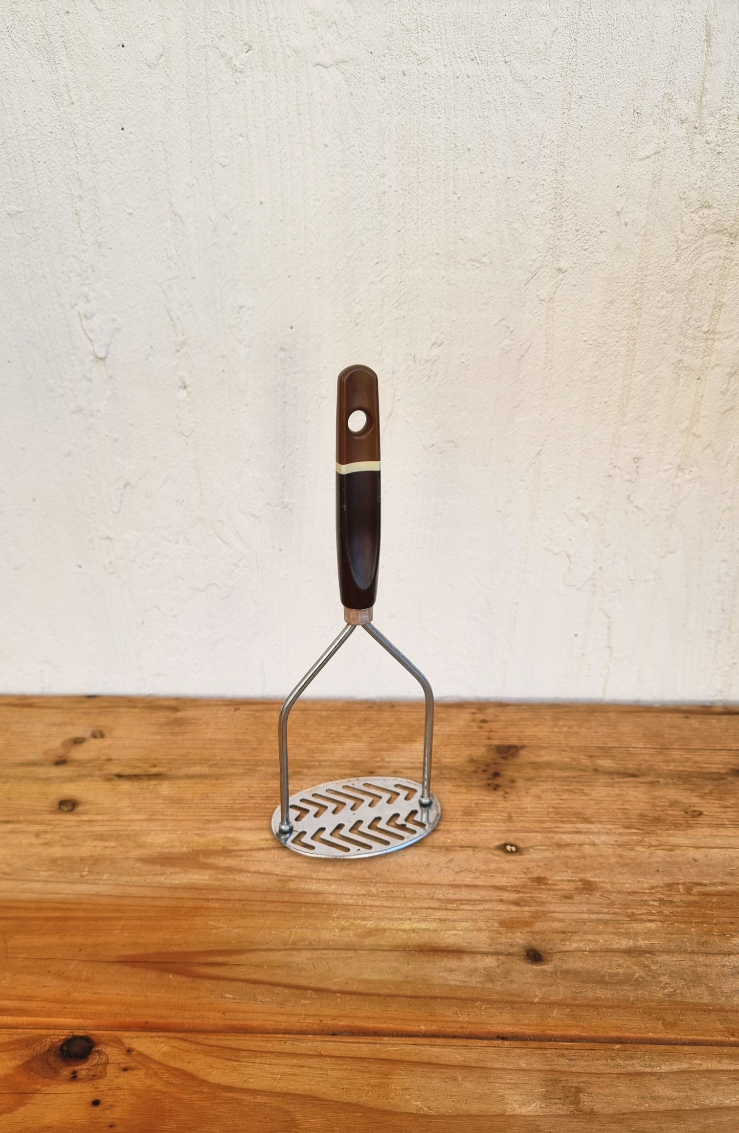 Presse-purée vintage en métal fabrication anglaise