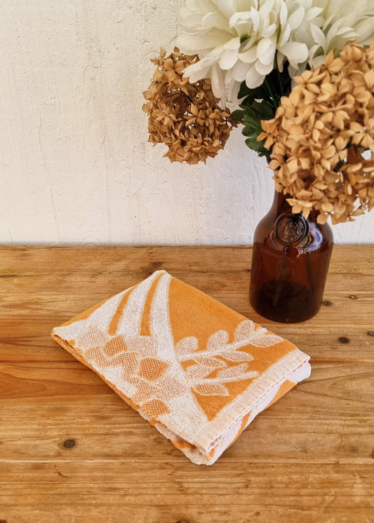 serviette bain vintage orange motif floral années 70