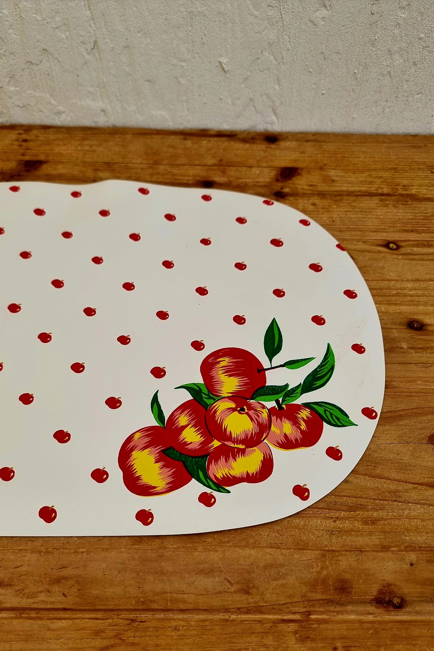 Lot de 4 sets de table motif pommes rouges vintage plastique 44x29 cm