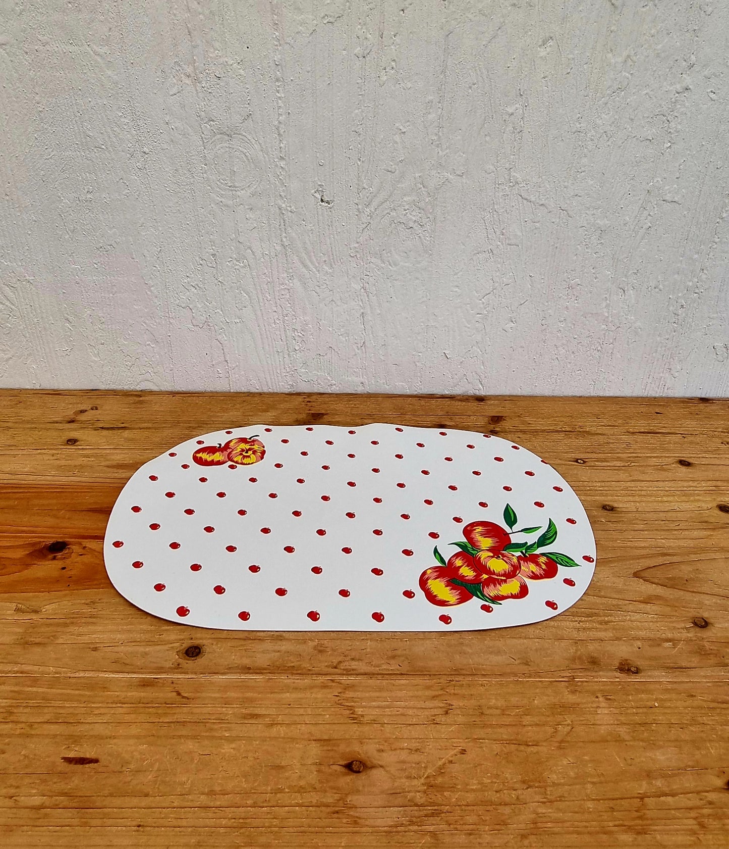 Lot de 4 sets de table motif pommes rouges vintage plastique 44x29 cm