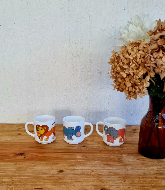 Lot de 3 mugs Arcopal "animaux de la jungle" les kitscheries brocante en ligne