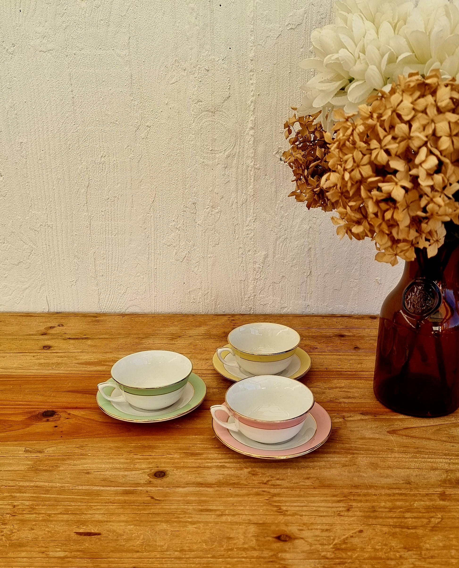 3 tasses pastel 9x5 cm avec coupelle 12,5cm vintage français