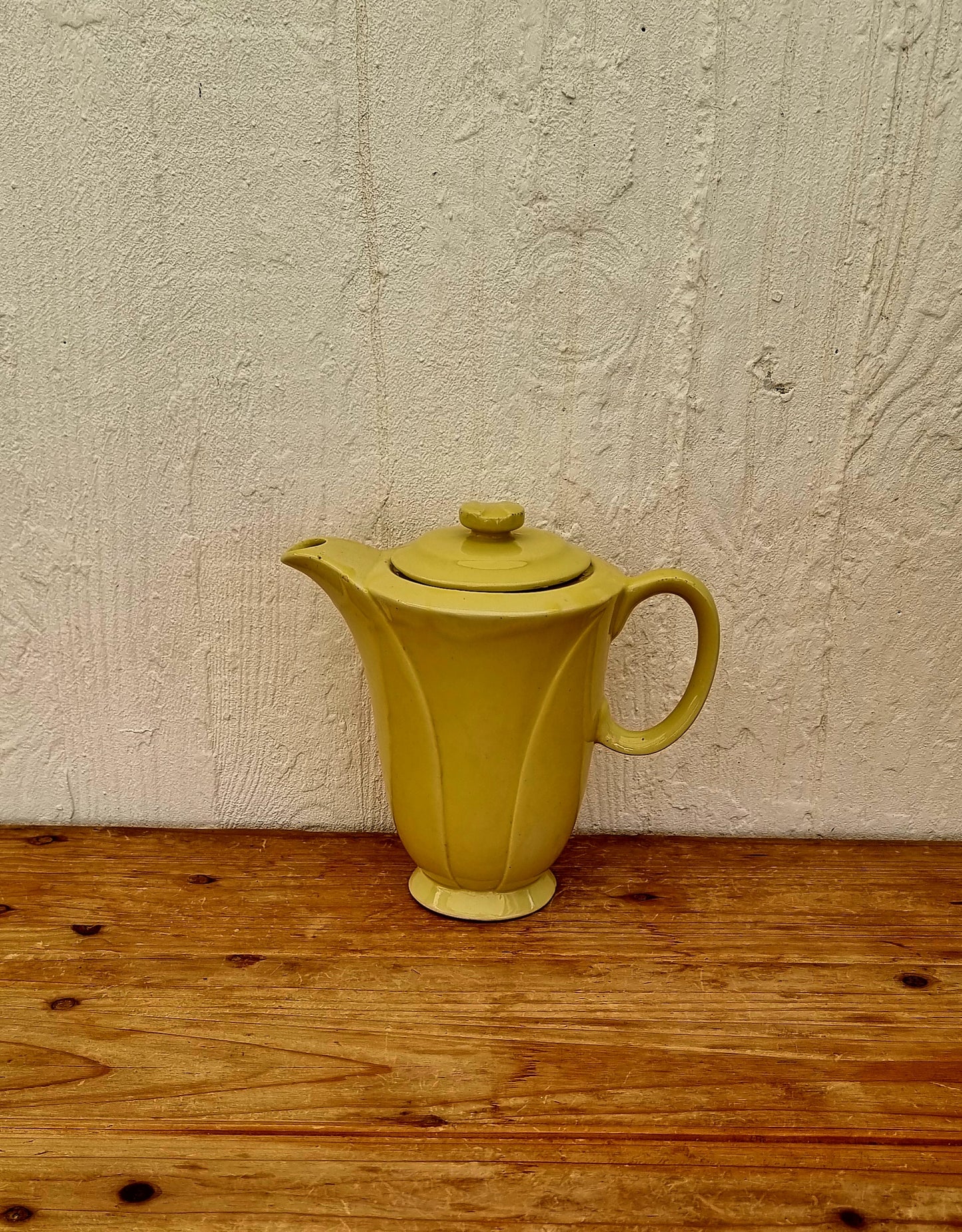 Théière en céramique jaune vintage années 60 contenance 75 cl