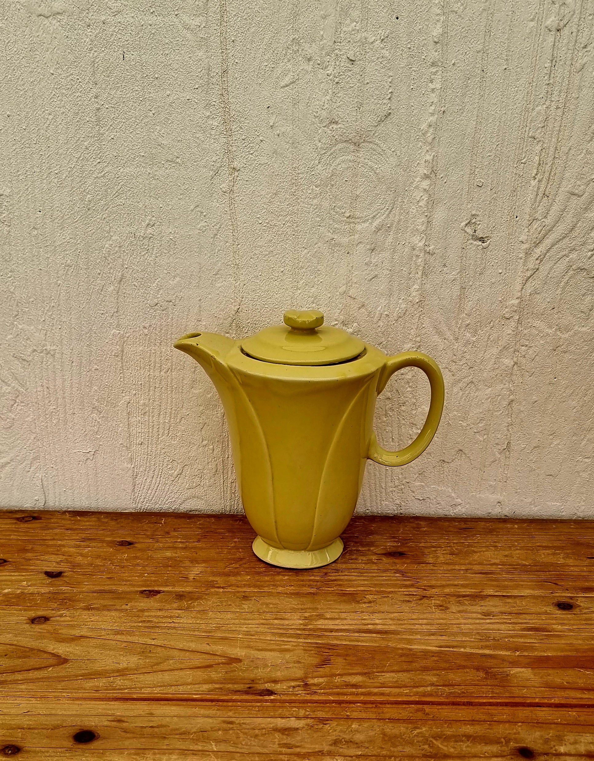 Théière en céramique jaune vintage années 60 contenance 75 cl