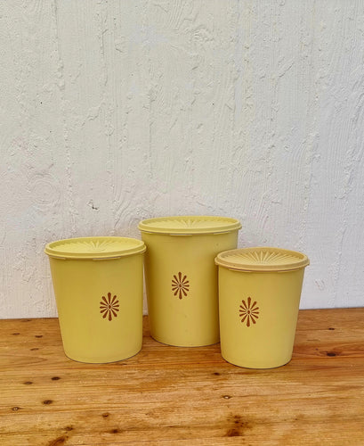 Lot de 3 boîtes Tupperware jaune vintage les kitscheries