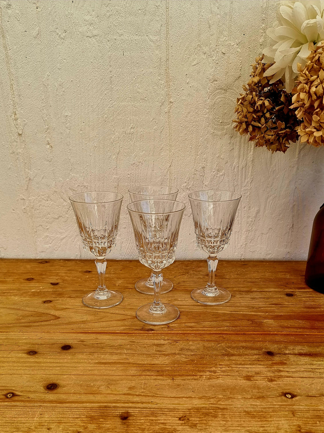 Lot de 4 verres à pied Luminarc modèle Empereur les kitscheries brocante en ligne