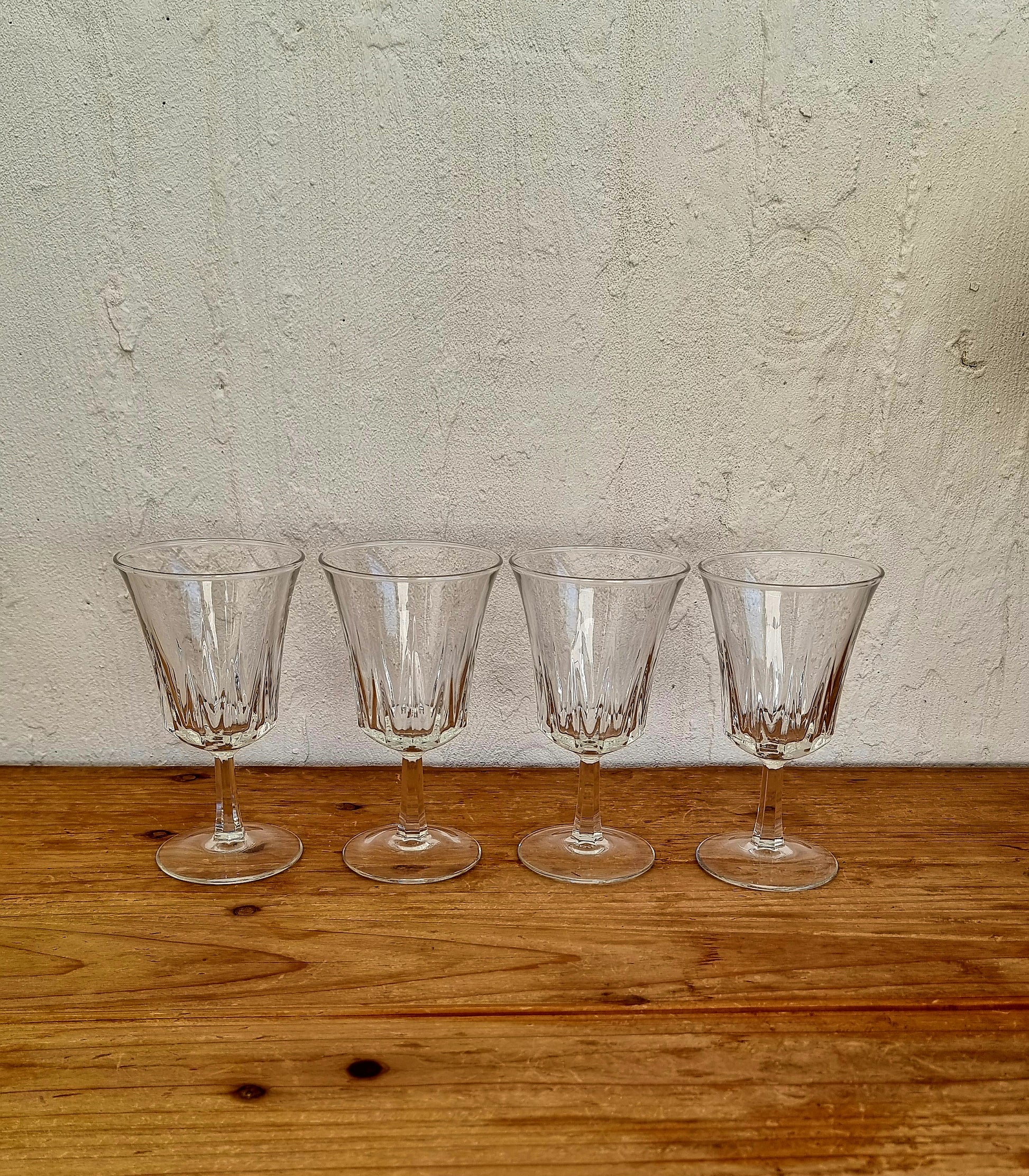 Lot de 4 verres à pied vintage Luminarc modèle Régence années 1970