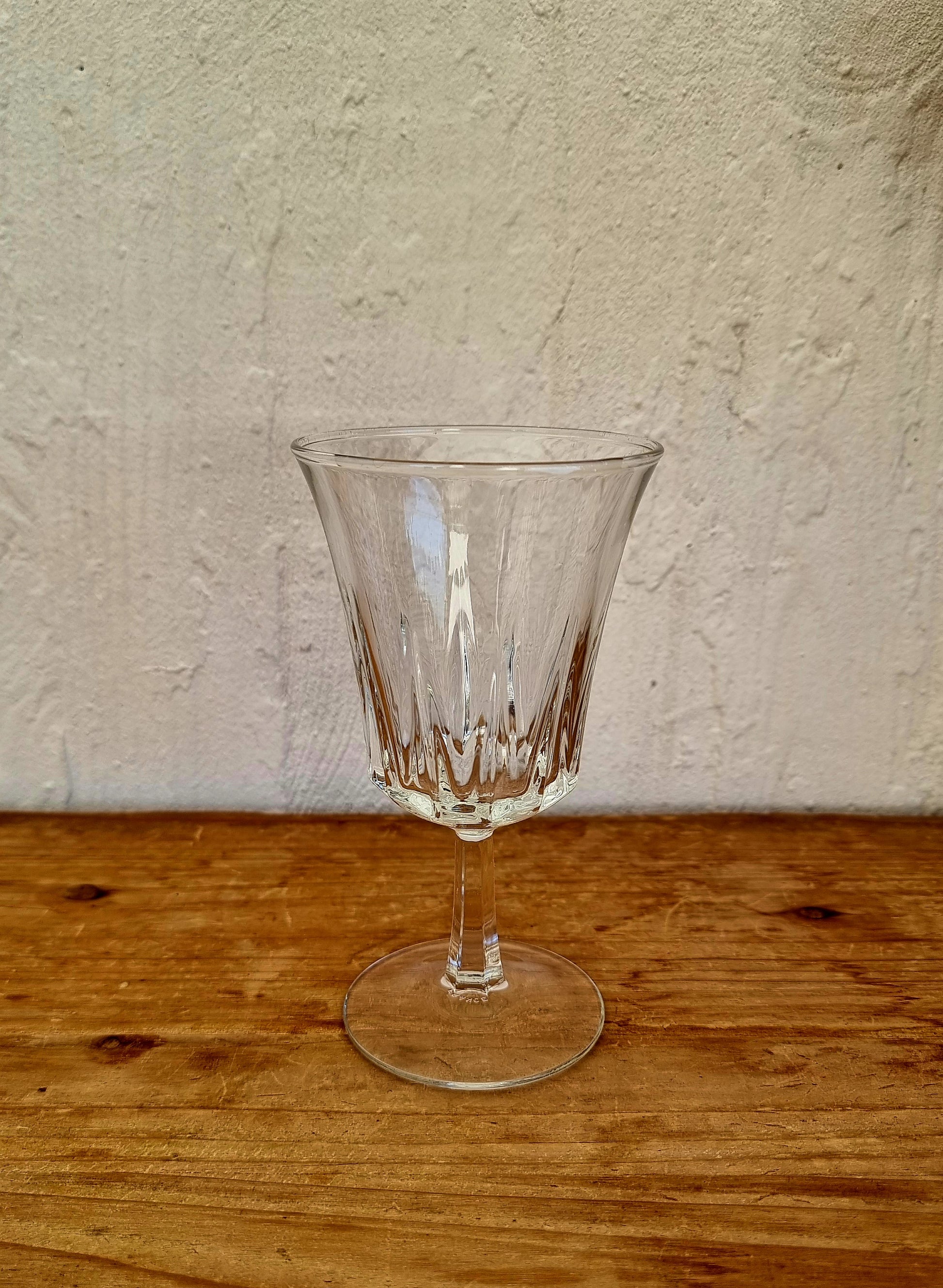 Lot de 4 verres à pied vintage Luminarc modèle Régence années 1970