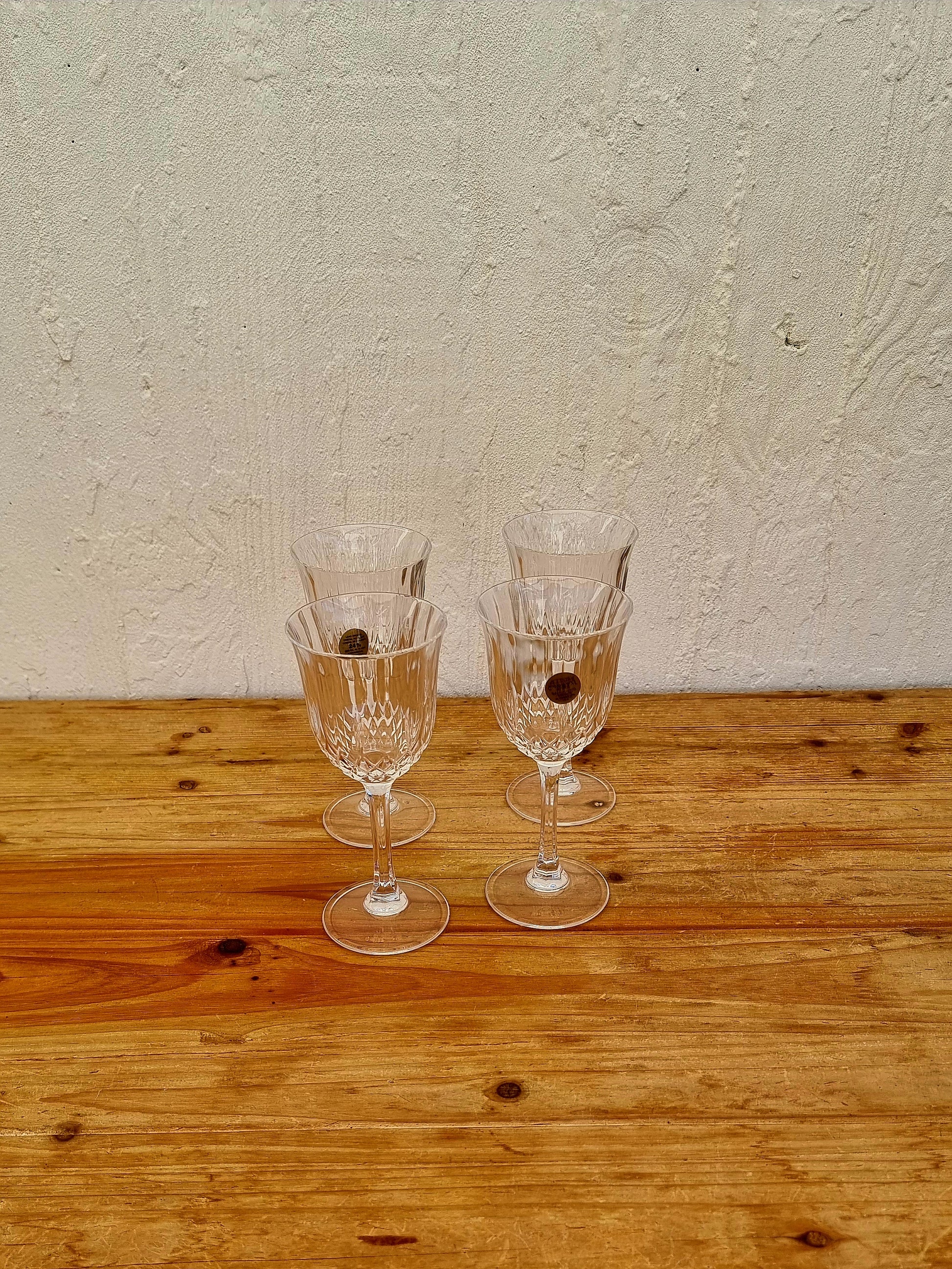 Lot de 4 verres à pied Capri crystal modèle Concerto les kitscheries brocante en ligne