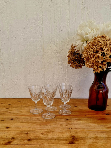 Lot de 5 verres à vin en verre ciselé vintage les kitscheries brocante en ligne