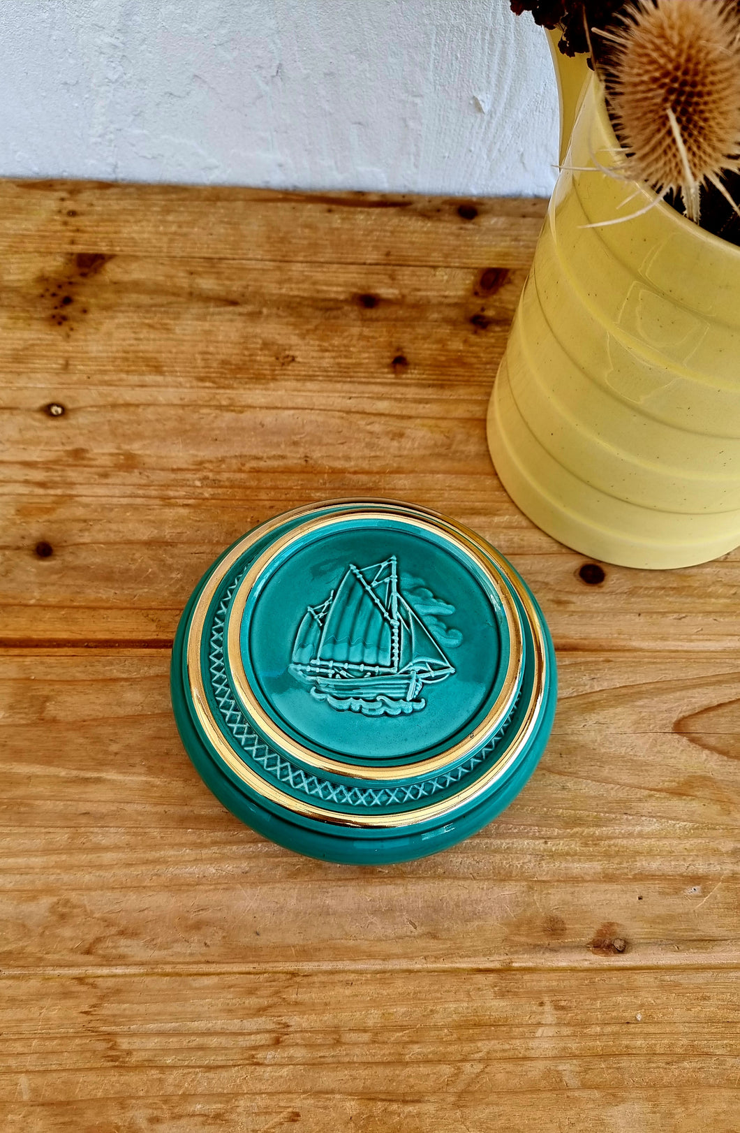 Boîte en céramique turquoise et doré 60's les kitscheries