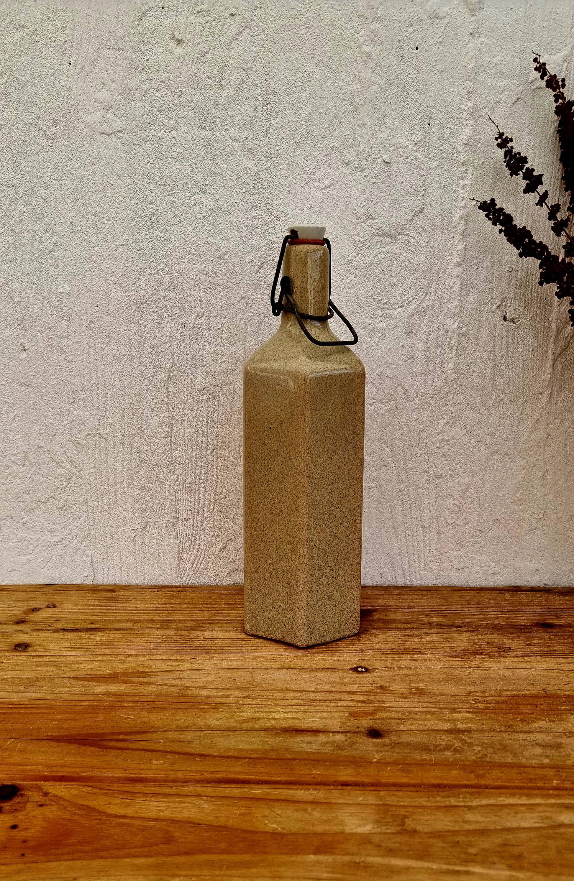 Bouteille en grès d'Alsace vintage les kitscheries