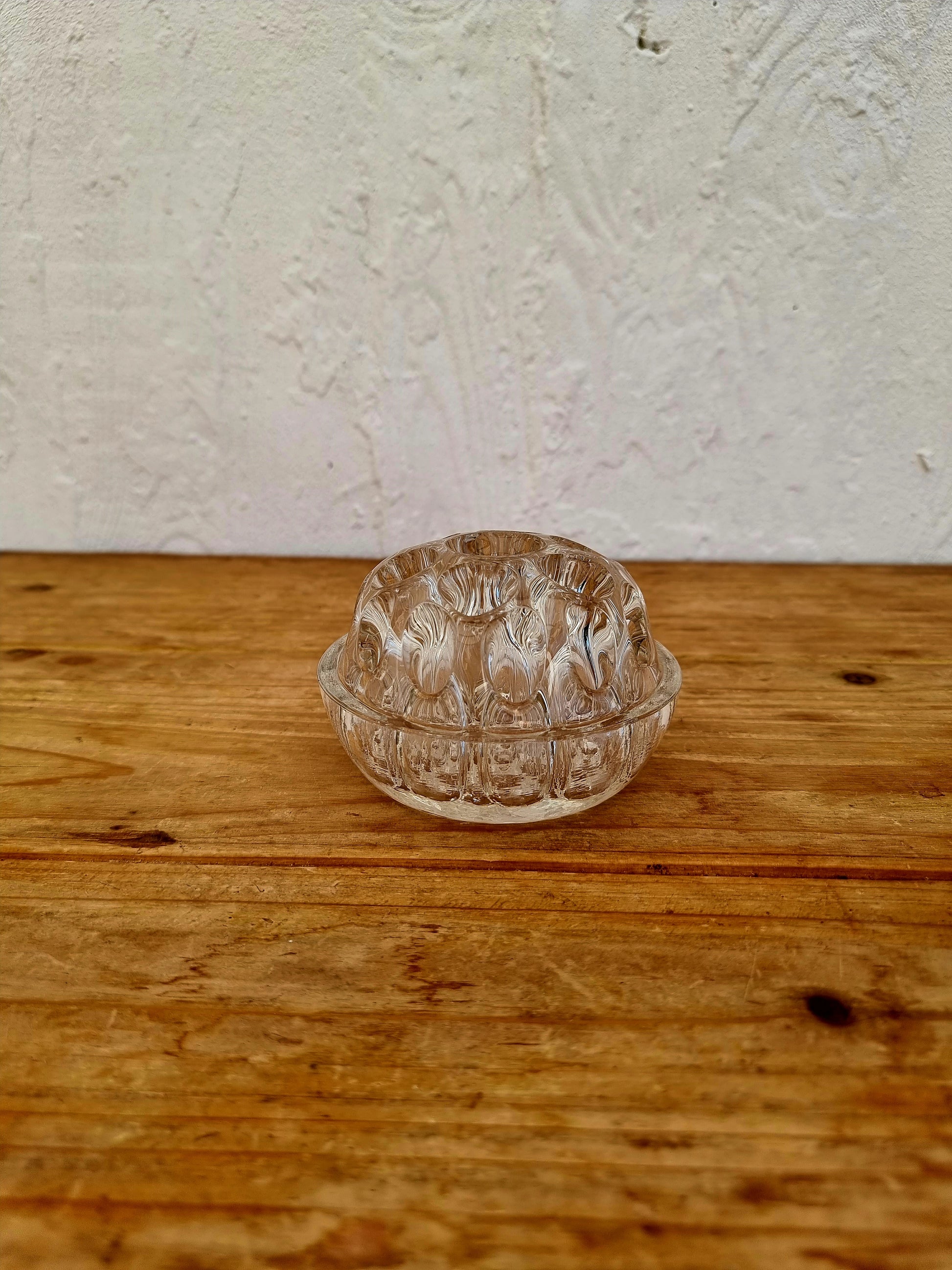 Pique fleurs en verre vintage