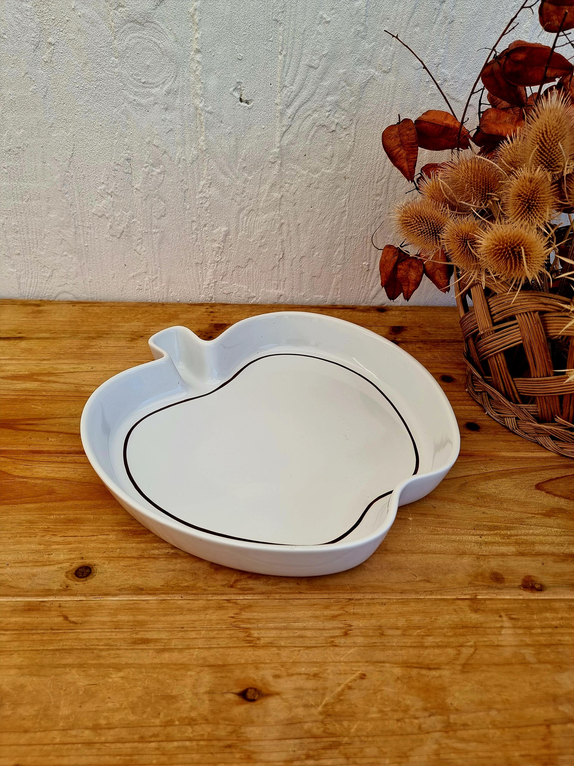 Plat Revol vintage Les Kitscheries
