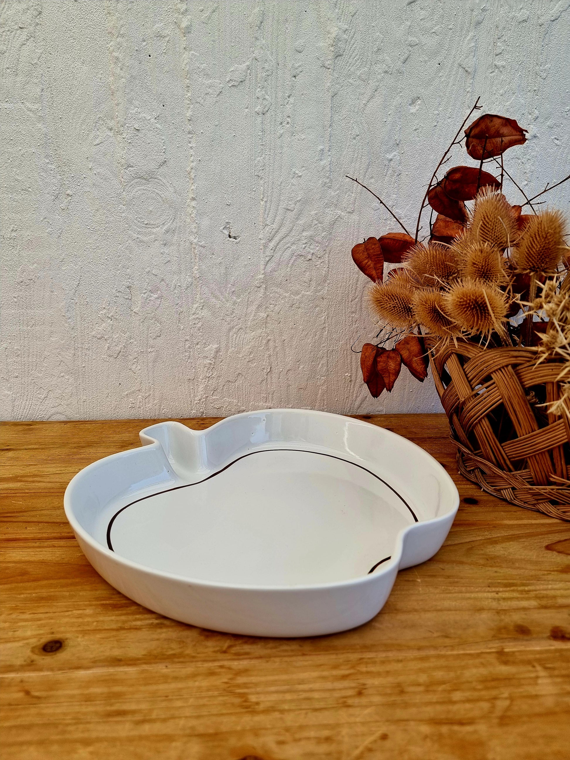 Plat Revol vintage Les Kitscheries