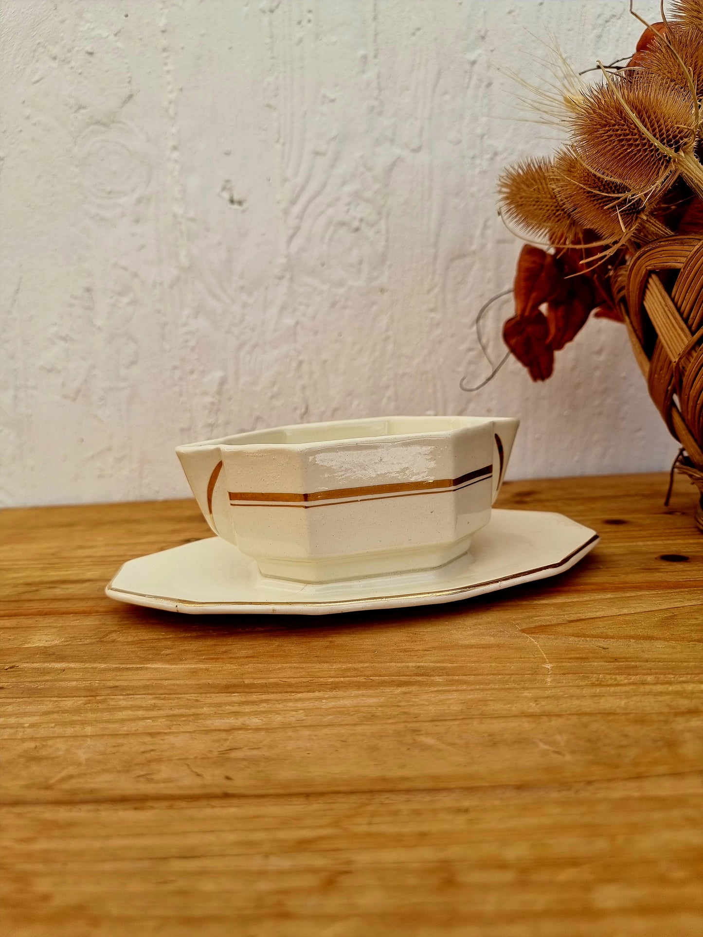 saucière vintage faïence Saint Amand beige dorée brocante