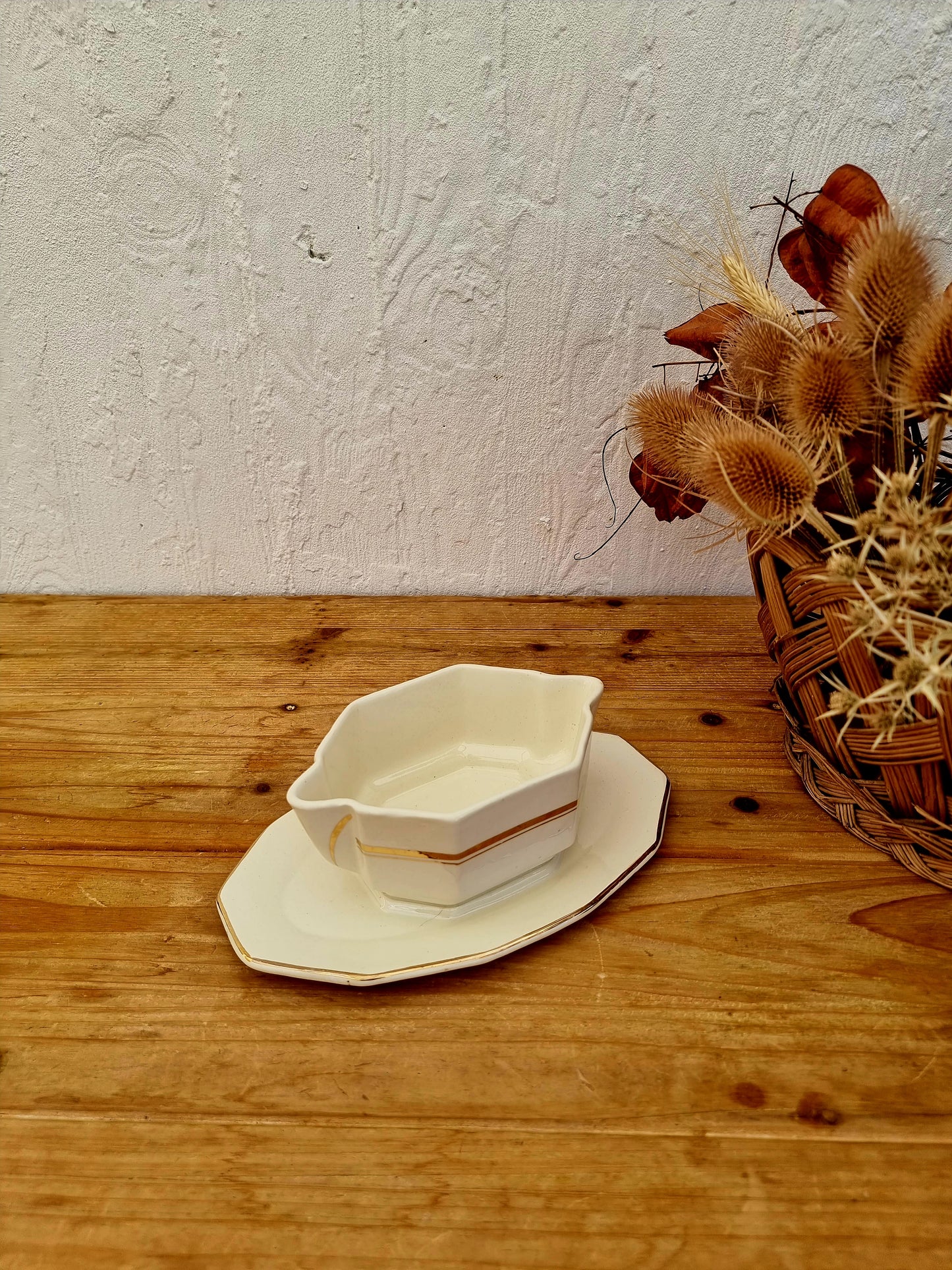 Saucière beige et dorée Saint Amand vintage