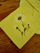 Charger l&#39;image dans la galerie, Lot de 6 serviettes de table vintage Les kitscheries
