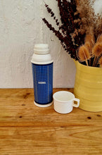 Charger l&#39;image dans la galerie, Bouteille isotherme Thermos bleu vintage les kitscheries
